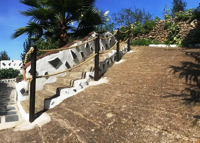 芬卡圣巴勃罗伊科德洛比诺斯度假屋 * 伊科德·德·洛斯·维诺斯